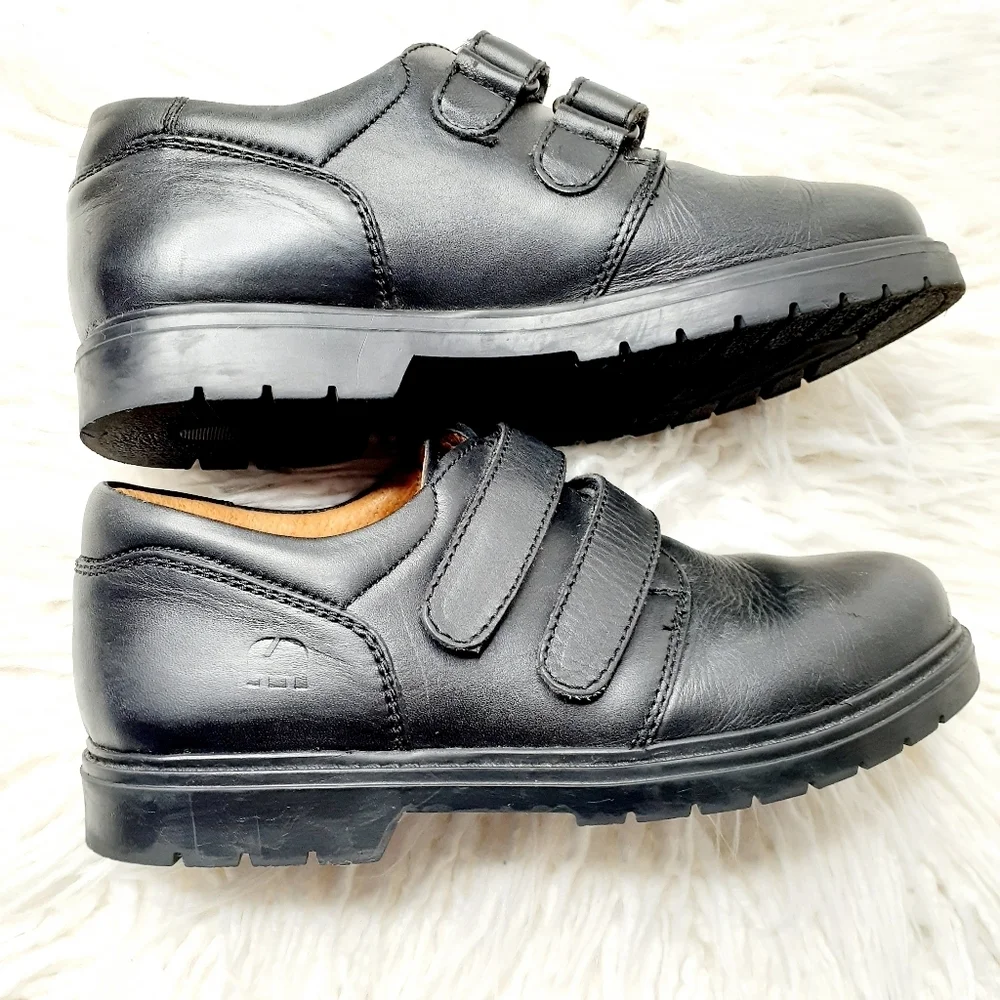 Elefanten Black Leather Hook& Loop Shoes I717